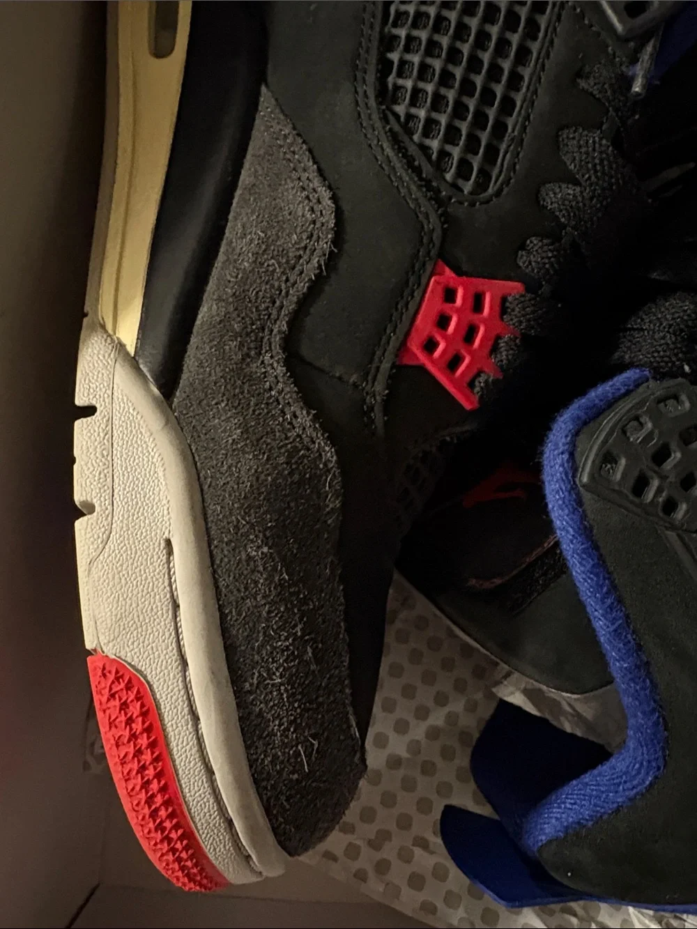Air Jordan 4 - Rare Air